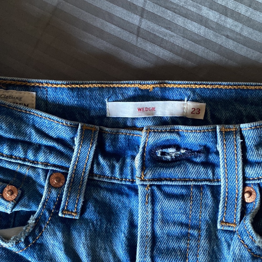 levi’s - Picture 3 of 5